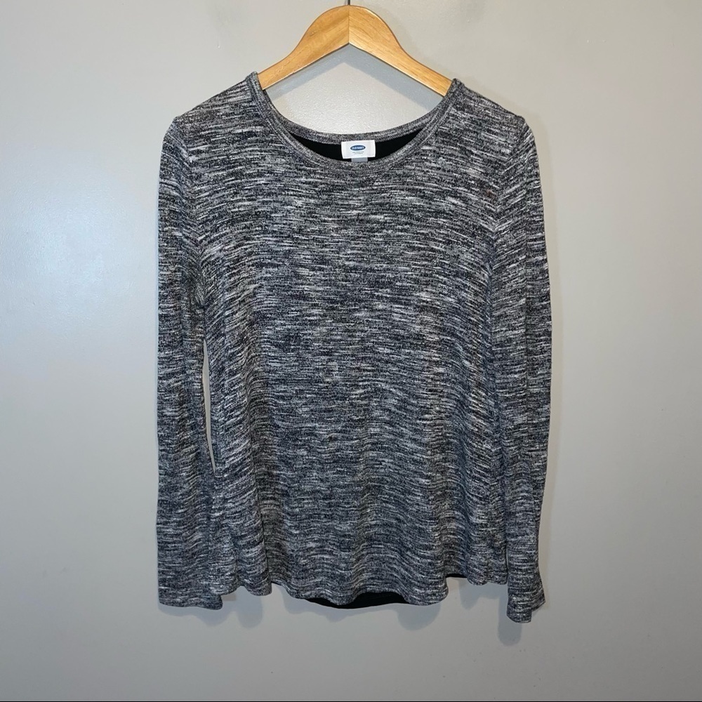 Old navy open back long sleeve Tshirt